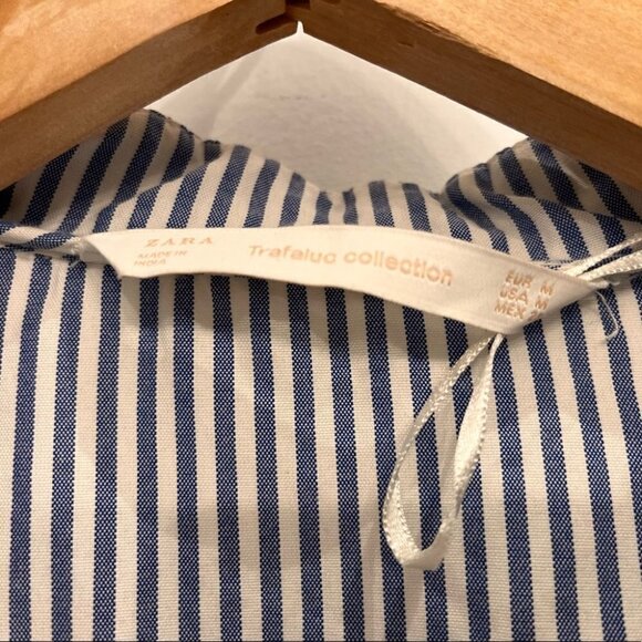 ZARA puffy long sleeve shirt size medium embroided white and bleu stripe. - Picture 4 of 9